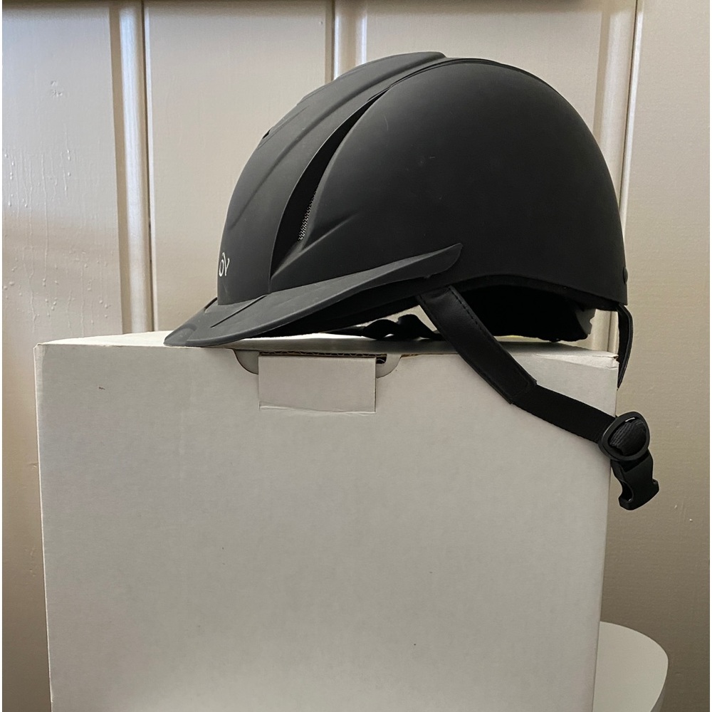 TŪVRheinland English Riding Helmet